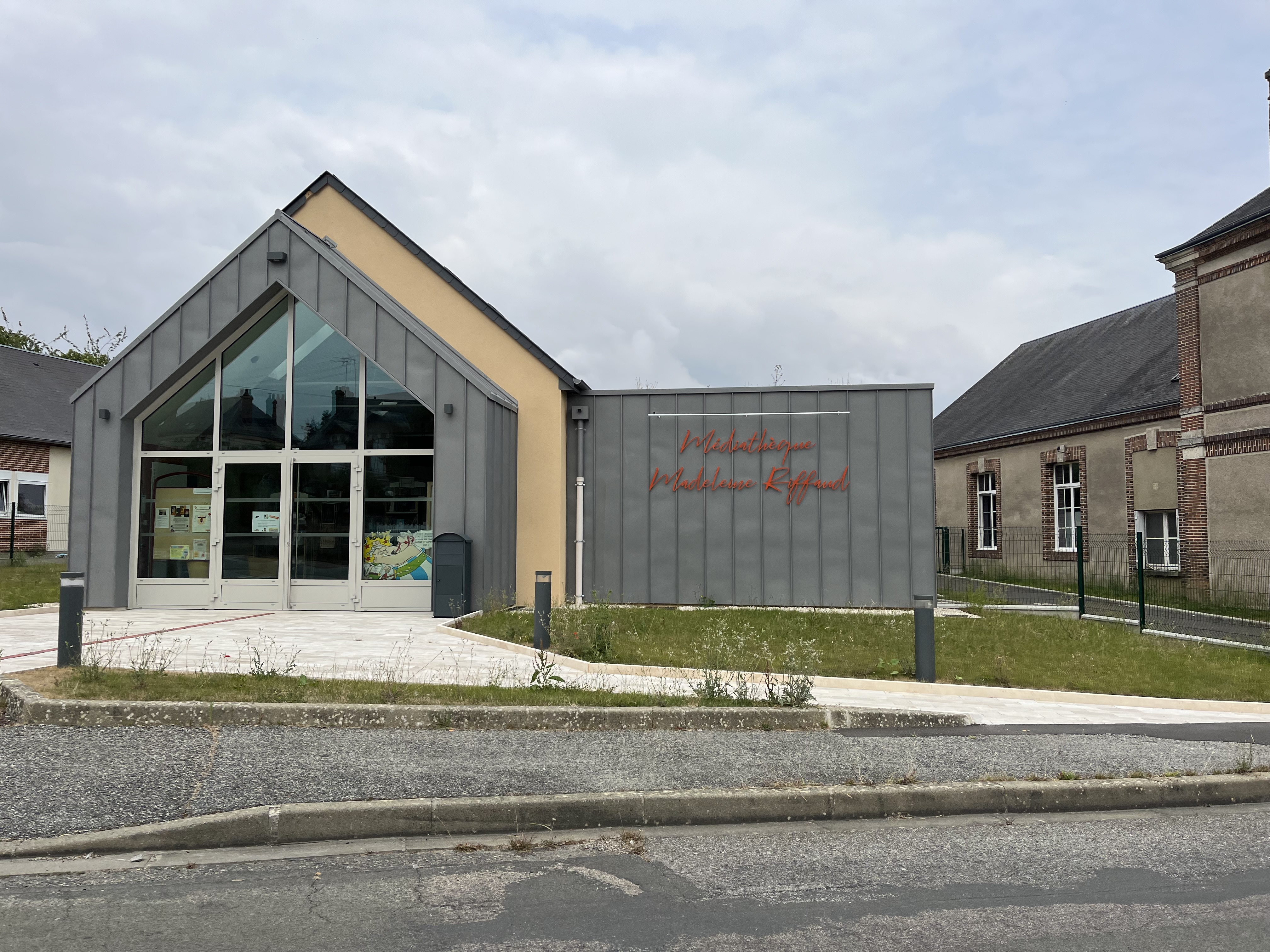 Construction d’une médiathèque